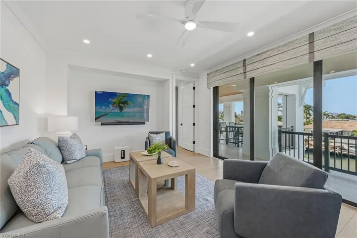 920 Iris Ct, Marco Island, Florida 34145