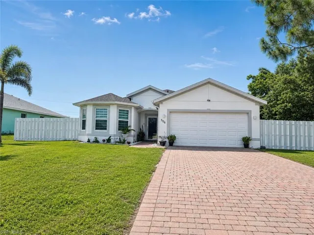 506 Nw Juanita Ct, Cape Coral, Florida 33993