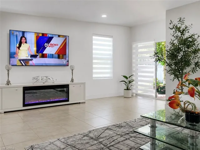 506 Nw Juanita Ct, Cape Coral, Florida 33993