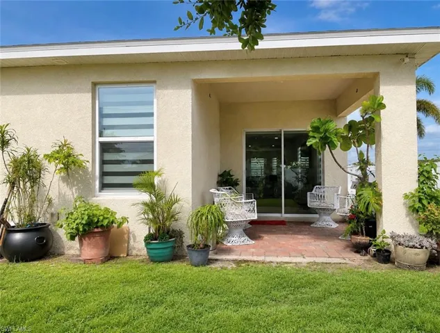 506 Nw Juanita Ct, Cape Coral, Florida 33993