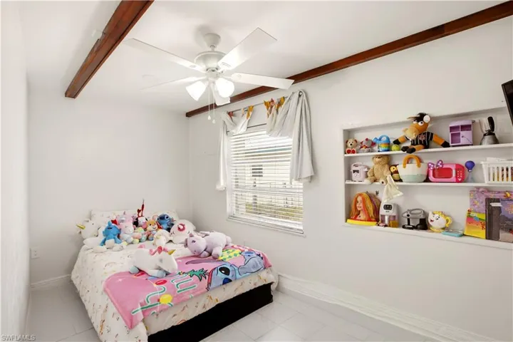 1736  Bonnie  CT, Fort Myers, FL 33901
