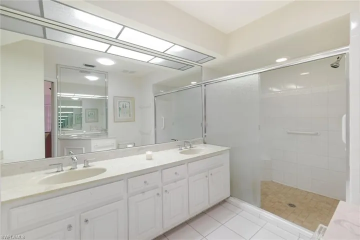 700  Bald Eagle  DR, Naples, FL 34105