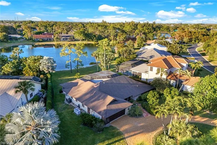 700  Bald Eagle  DR, Naples, FL 34105