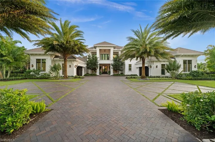 142 Eugenia Dr, Naples, Florida 34108