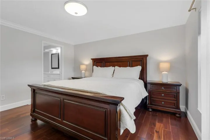 9580 Victoria Ln 104, Naples, Florida 34109