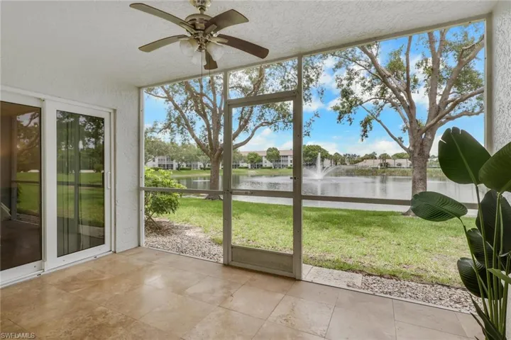 9580 Victoria Ln 104, Naples, Florida 34109