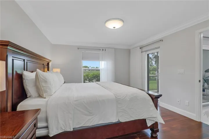 9580 Victoria Ln 104, Naples, Florida 34109