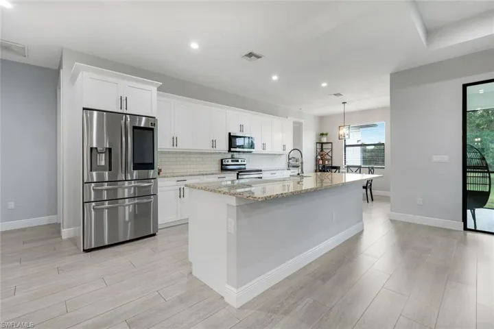 763 35th Ave Nw, Naples, Florida 34120