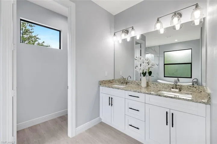 763 35th Ave Nw, Naples, Florida 34120