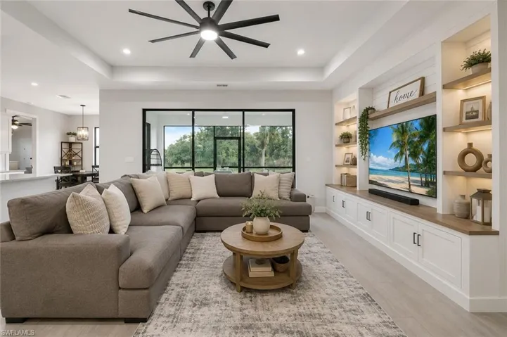 Virtually staged photo. Furnishings, décor, lighting fixtures, and accessories have been digitally added for illustrative purposes only.