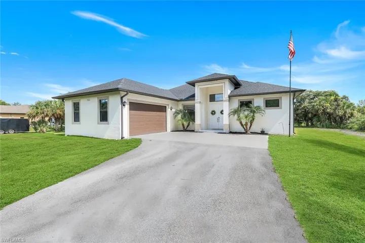 763 35th Ave Nw, Naples, Florida 34120