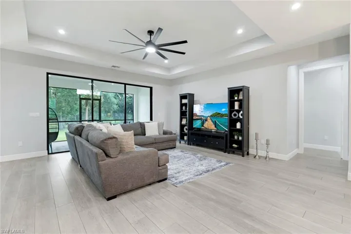 763 35th Ave Nw, Naples, Florida 34120