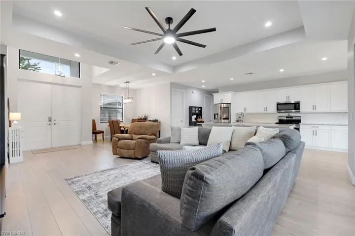 763 35th Ave Nw, Naples, Florida 34120