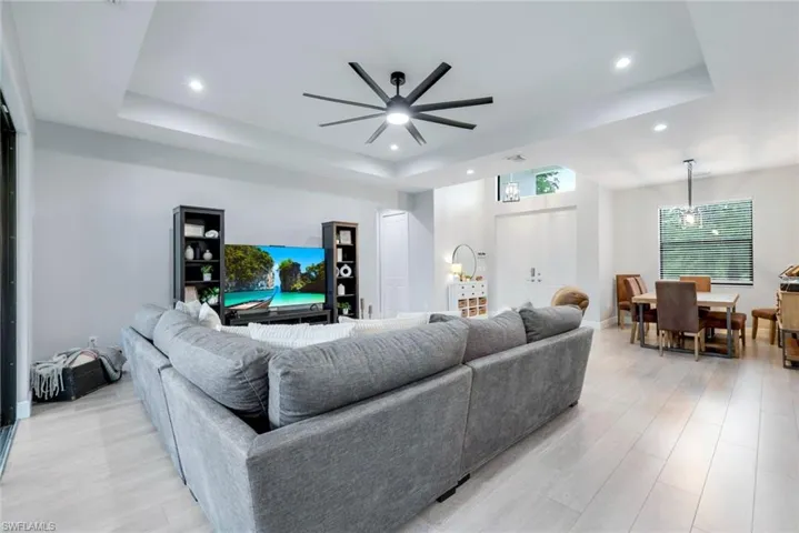 763 35th Ave Nw, Naples, Florida 34120