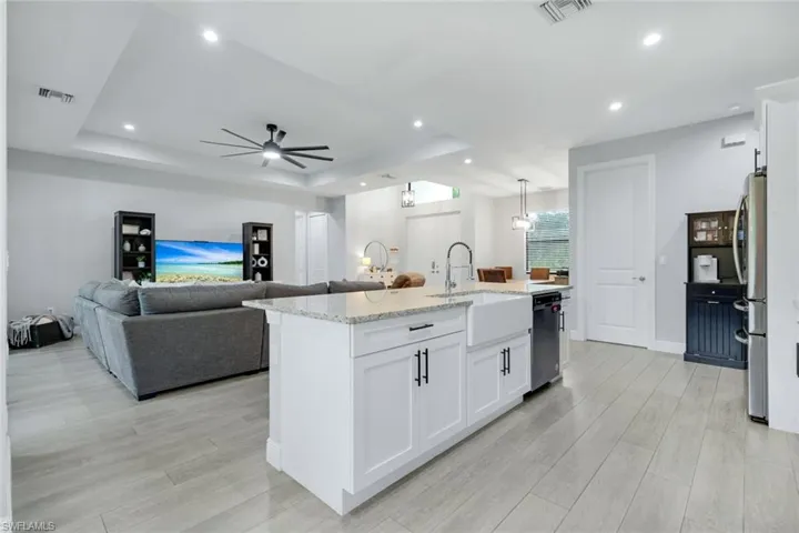 763 35th Ave Nw, Naples, Florida 34120