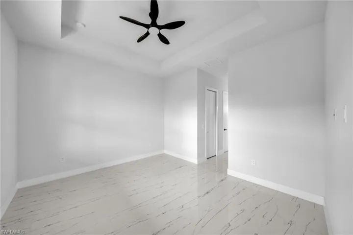 740  Chestnut E ST, Lehigh Acres, FL 33974