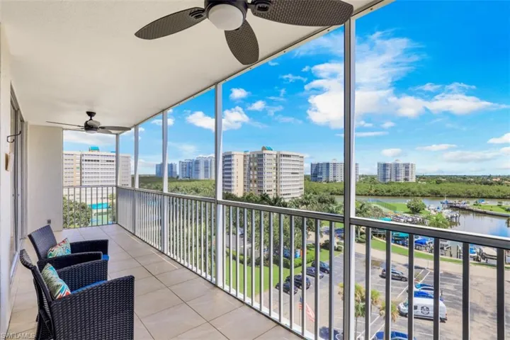 Balcony overlooking Bluebill Area