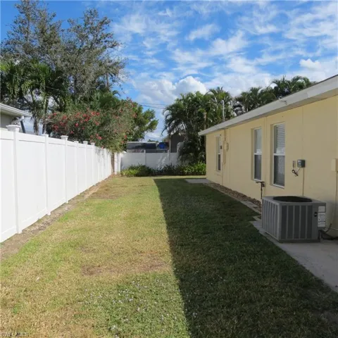 4145 Sw 9th Ave, Cape Coral, Florida 33914
