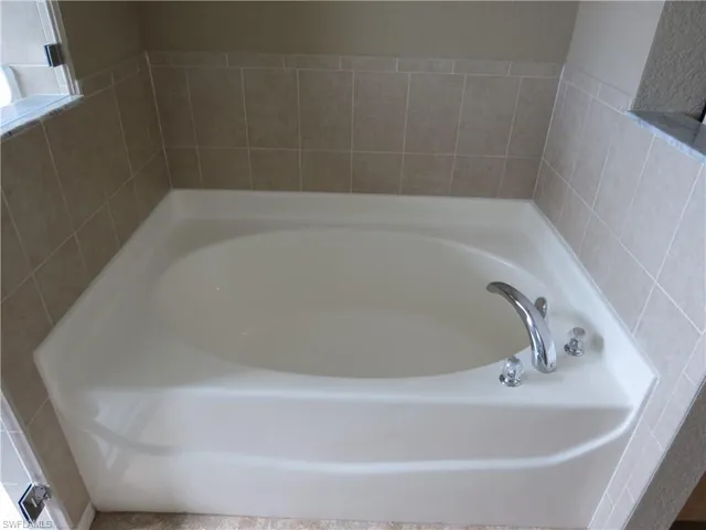 4145 Sw 9th Ave, Cape Coral, Florida 33914