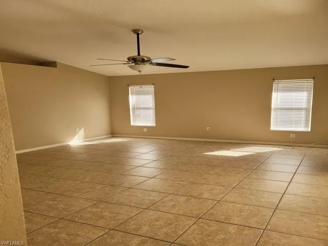 4145 Sw 9th Ave, Cape Coral, Florida 33914