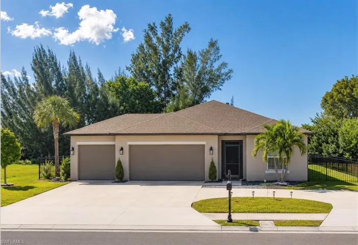 216 El Dorado Blvd S, Cape Coral, Florida 33991