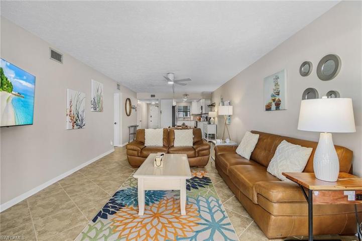 4622 SW Santa Barbara  PL, Cape Coral, FL 33914