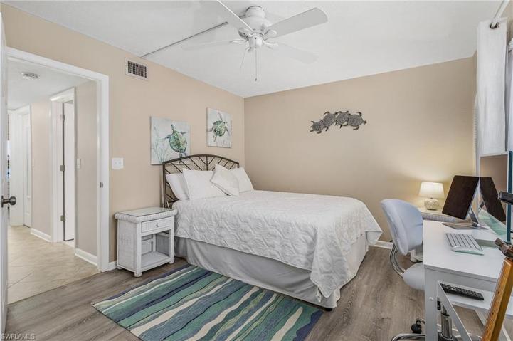 4622 SW Santa Barbara  PL, Cape Coral, FL 33914