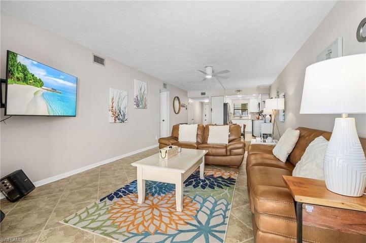 4622 SW Santa Barbara  PL, Cape Coral, FL 33914