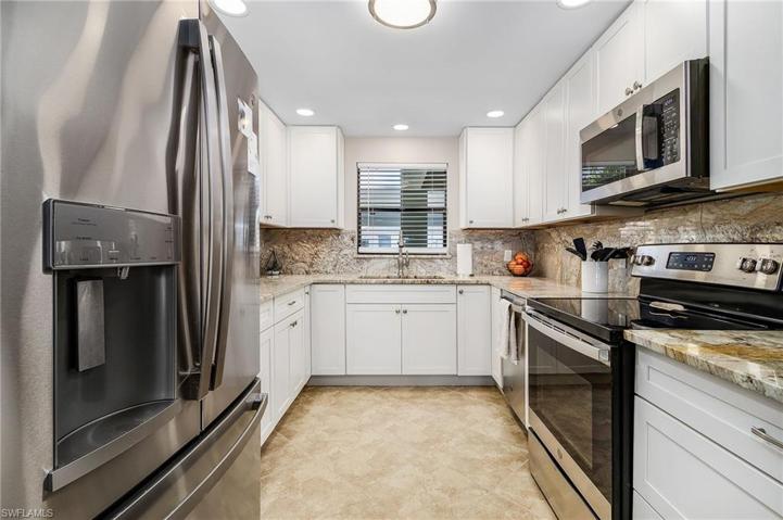 4622 SW Santa Barbara  PL, Cape Coral, FL 33914