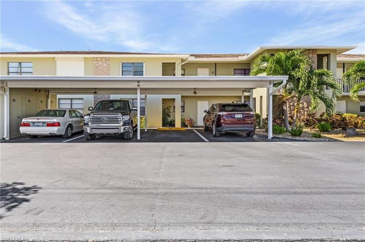 4622 SW Santa Barbara  PL, Cape Coral, FL 33914