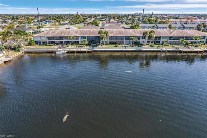 4622 SW Santa Barbara  PL, Cape Coral, FL 33914