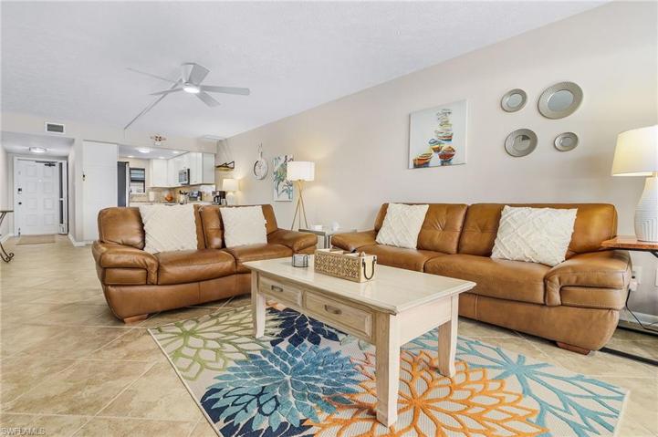 4622 SW Santa Barbara  PL, Cape Coral, FL 33914