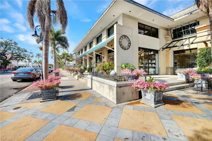 Third Street Shops