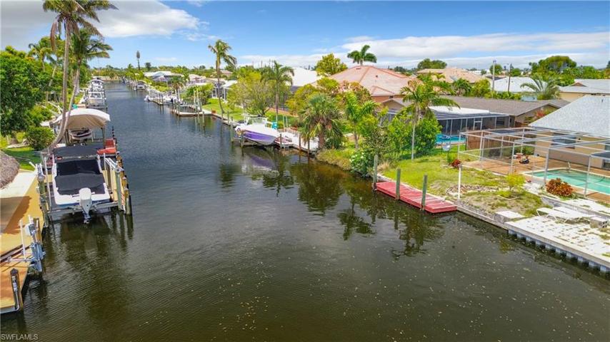 4918 Triton CT W, CAPE CORAL FL 33904
