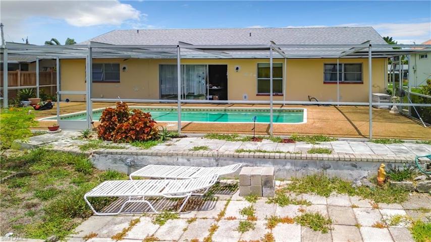 4918 Triton CT W, CAPE CORAL FL 33904