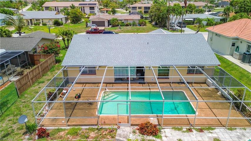 4918 Triton CT W, CAPE CORAL FL 33904