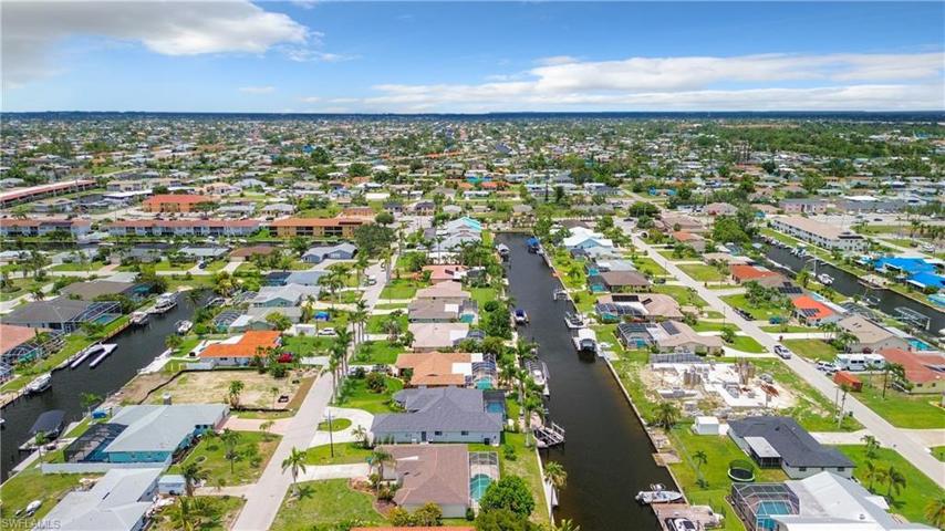 4918 Triton CT W, CAPE CORAL FL 33904