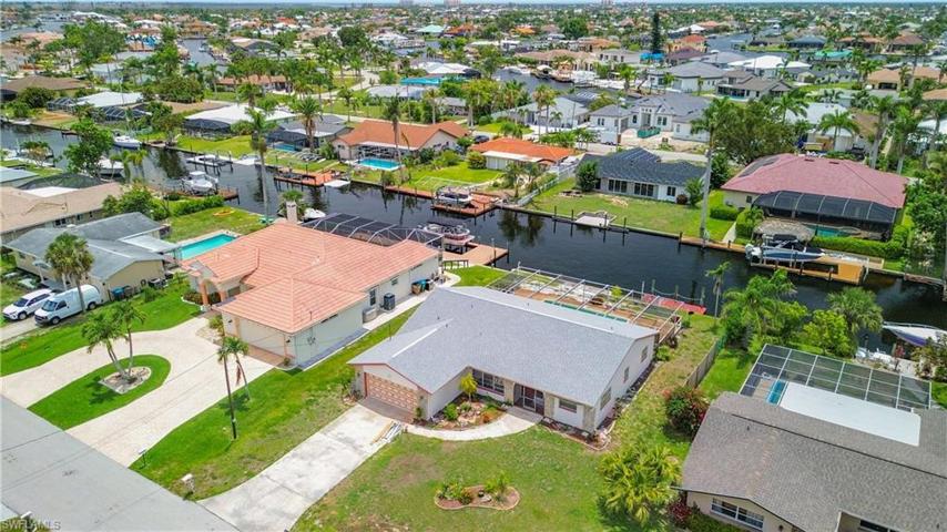 4918 Triton CT W, CAPE CORAL FL 33904