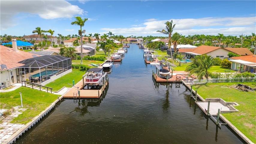 4918 Triton CT W, CAPE CORAL FL 33904
