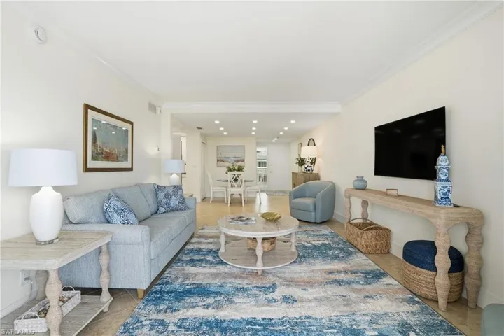 3443 Gulf Shore Blvd N # 814, Naples, Florida 34103