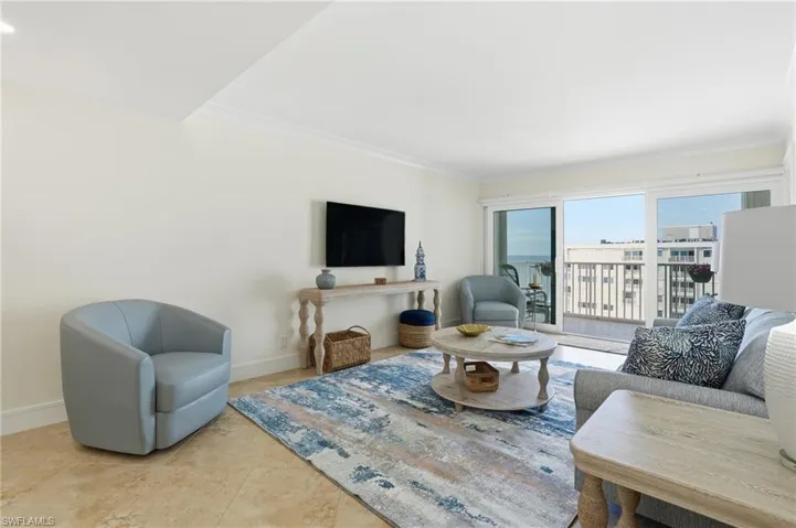 3443 Gulf Shore Blvd N # 814, Naples, Florida 34103