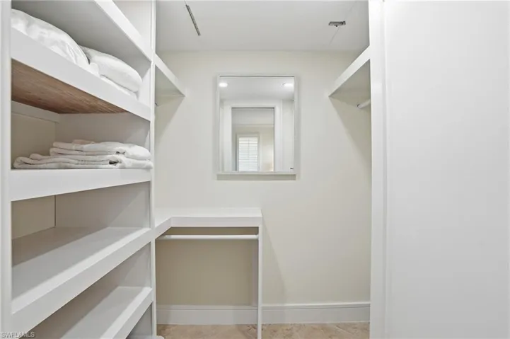 3443 Gulf Shore Blvd N # 814, Naples, Florida 34103