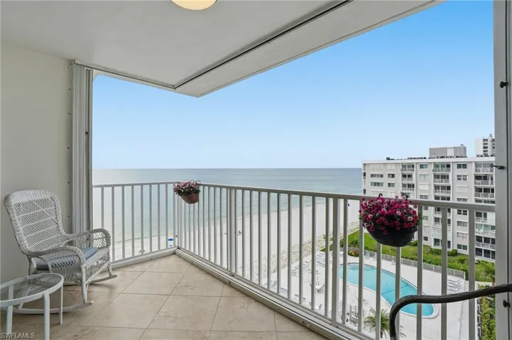 3443 Gulf Shore Blvd N # 814, Naples, Florida 34103