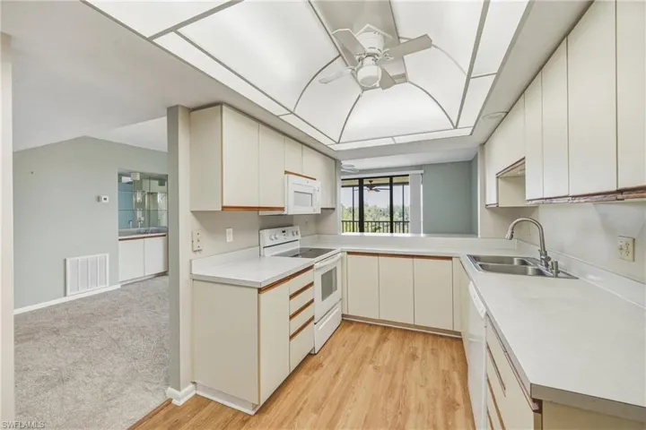 7129 Lakeridge View Ct 203, Fort Myers, Florida 33907