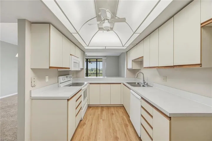 7129 Lakeridge View Ct 203, Fort Myers, Florida 33907