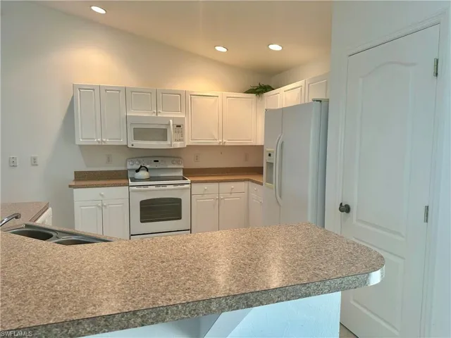 1513 NE 34th  LN, Cape Coral, FL 33909