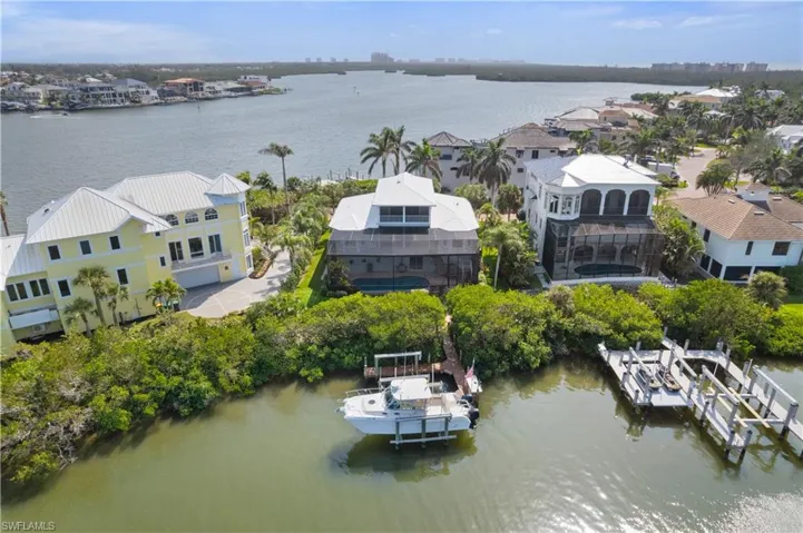 197 San Mateo Dr, Bonita Springs, Florida 34134