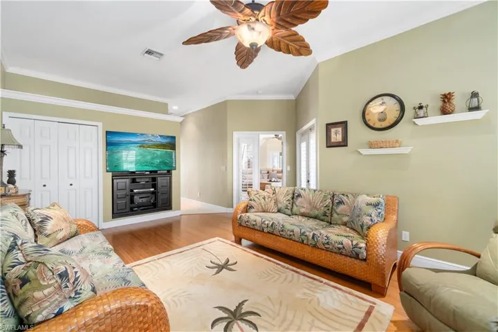 197 San Mateo Dr, Bonita Springs, Florida 34134