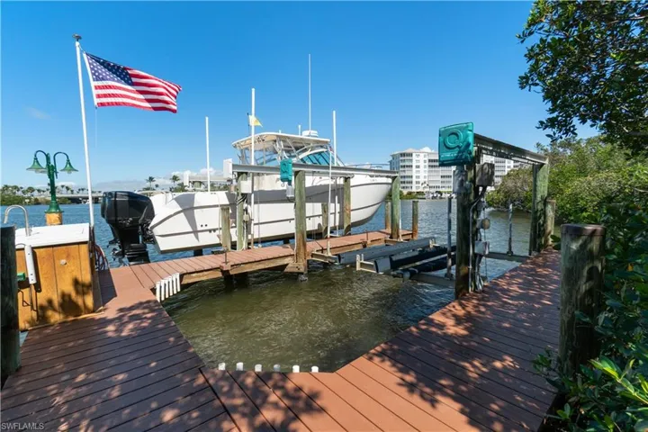 197 San Mateo Dr, Bonita Springs, Florida 34134