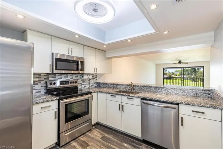 5709  Gage  LN, Naples, FL 34113